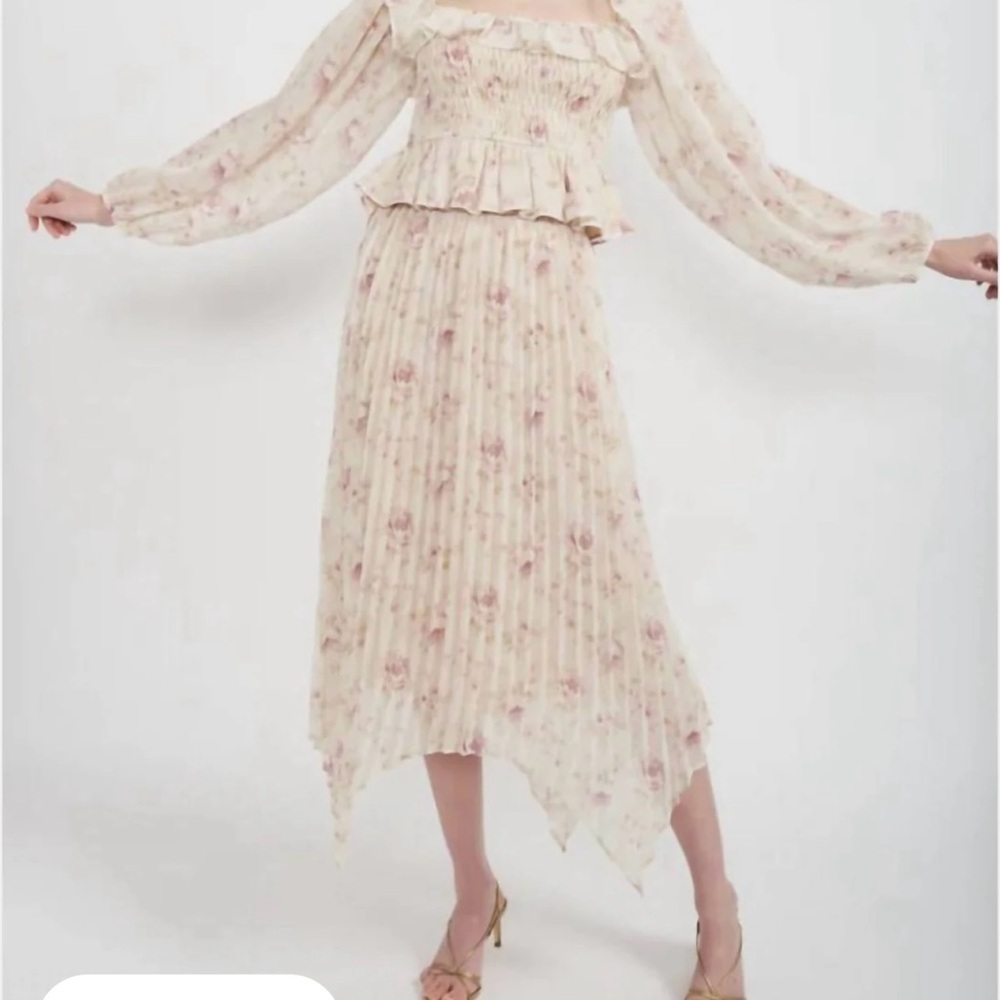 GUC En Saison Kika Pleated Skirt In Pink